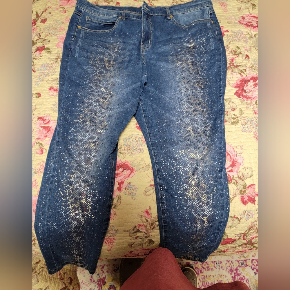 Venus jeans. Size 22.